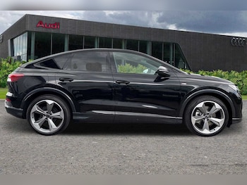 Used Audi Q4 e-tron 2025 for sale - 76075499: Photo 4