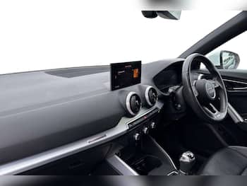 Used Audi Q2 2021 for sale - 79702369: Photo