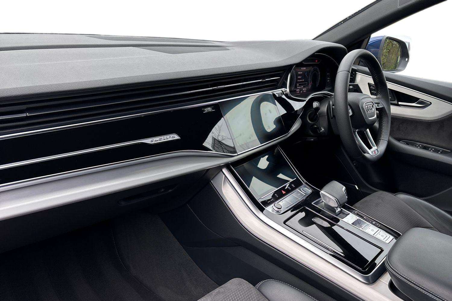 Used Audi Q8 2020 for sale - 77913686: Photo 2