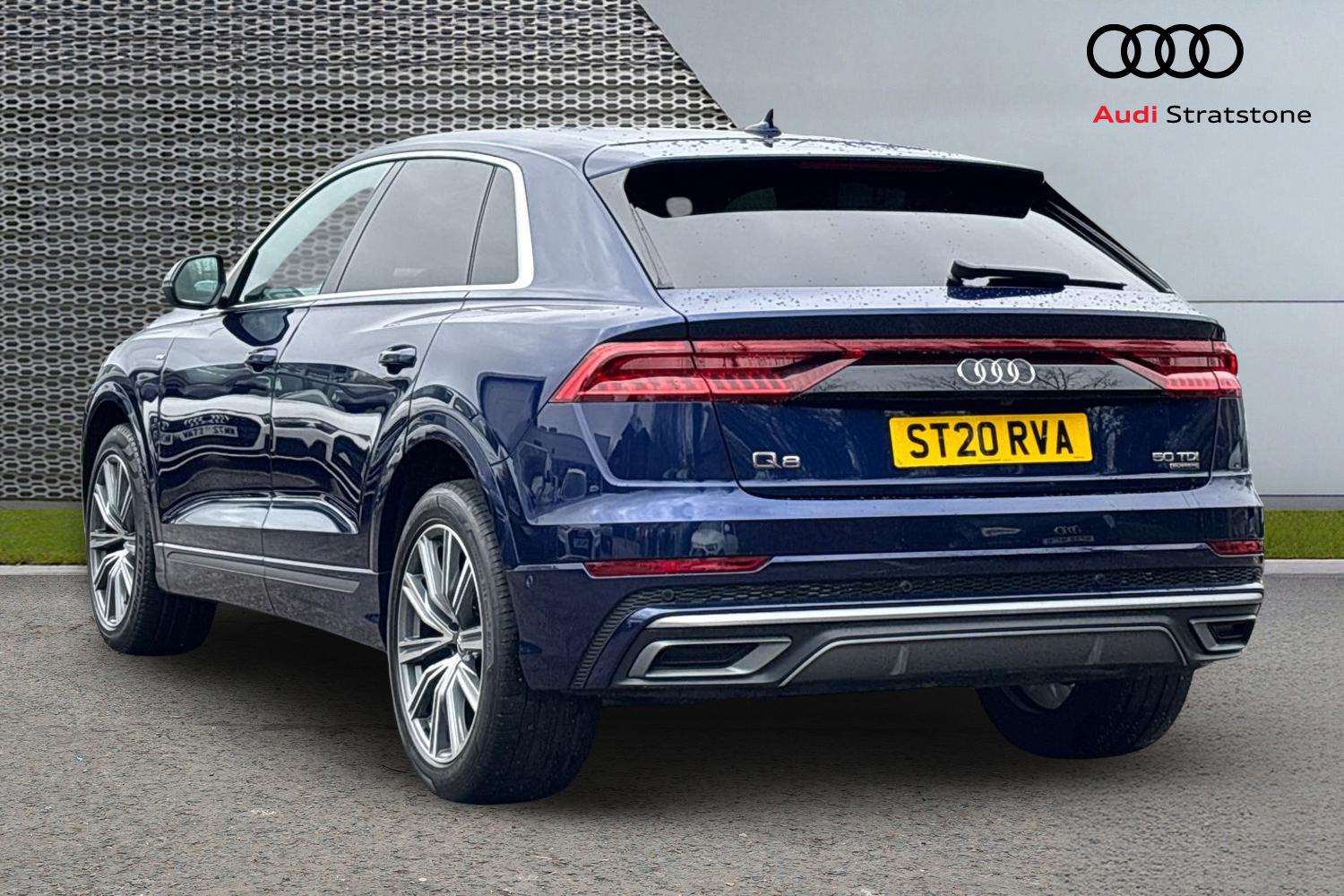 Used Audi Q8 2020 for sale - 77913686: Photo 3