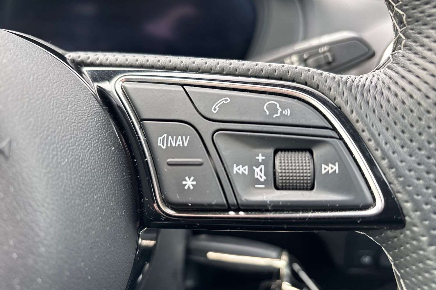 Used Audi Q2 for sale - 77862523: Photo 17