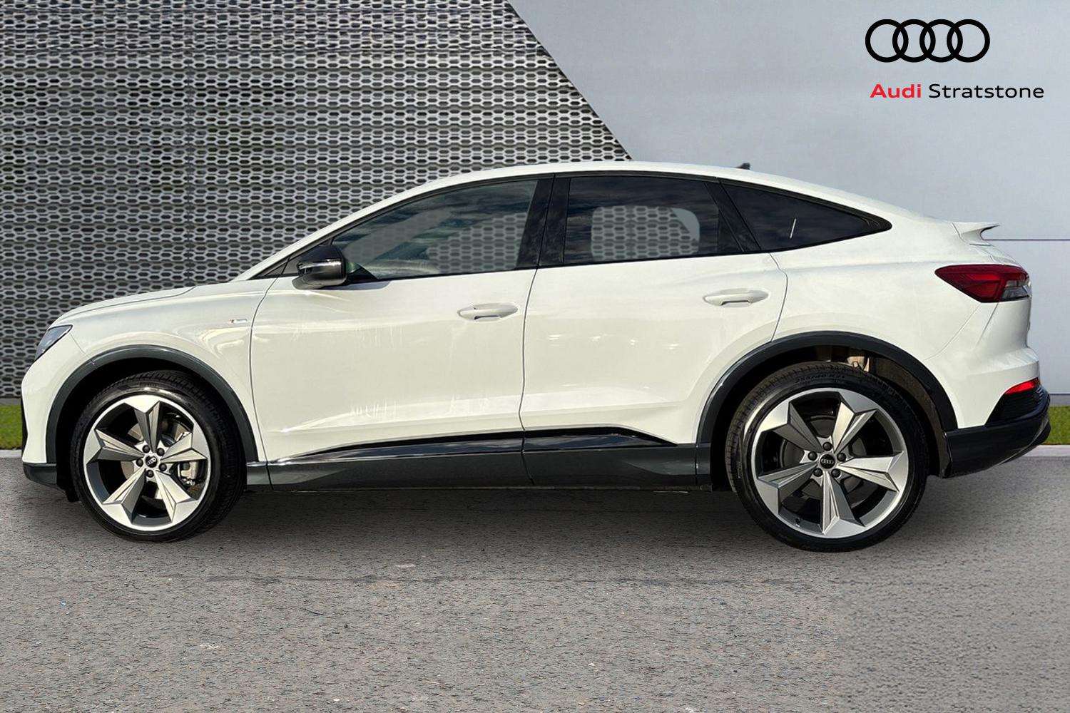 Used Audi Q4 e-tron 2026 for sale - 77827461: Photo 8