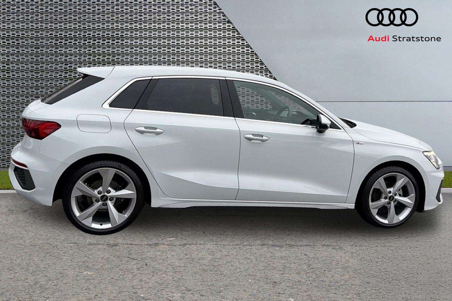 Used Audi A3 2022 for sale - 77649045: Photo 4