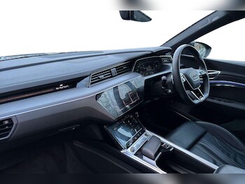 Used Audi Q8 2024 for sale - 77308283: Photo