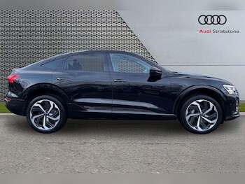 Used Audi Q8 2024 for sale - 77308283: Photo