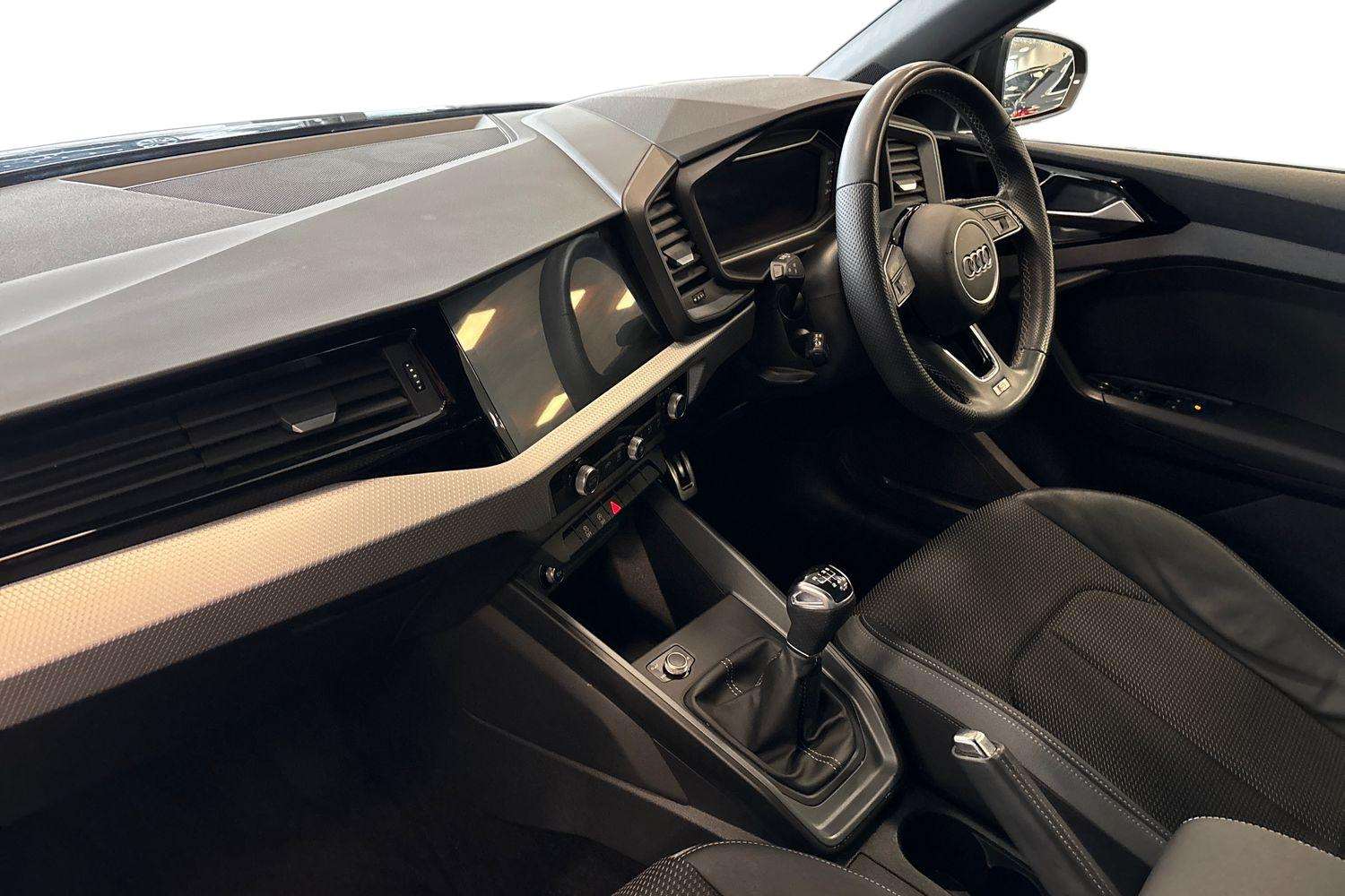 Used Audi A1 2023 for sale - 77134880: Photo 2