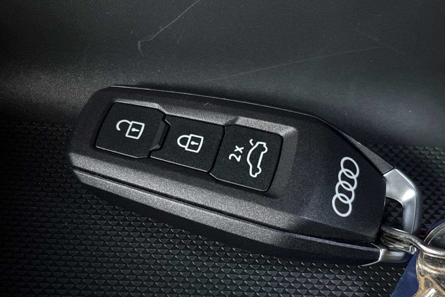 Used Audi Q6 e-tron 2025 for sale - 77281833: Photo 25