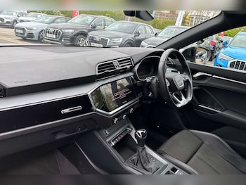 Used Audi Q3 2023 for sale - 78161259: Photo