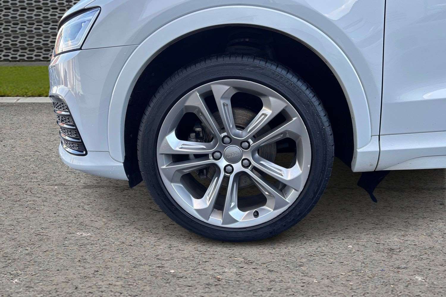 Used Audi Q3 2016 for sale - 76928953: Photo 11