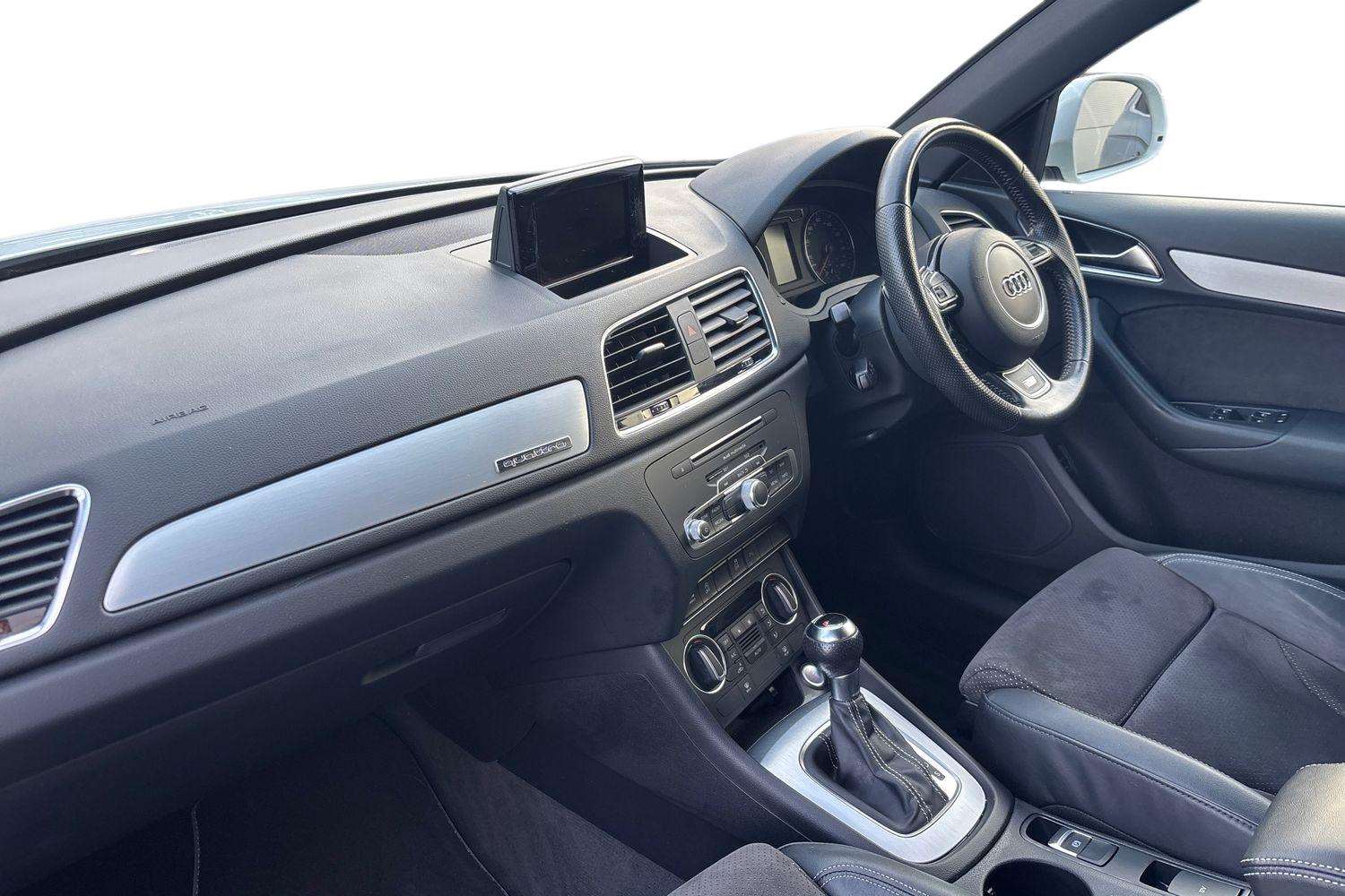 Used Audi Q3 2016 for sale - 76928953: Photo 2