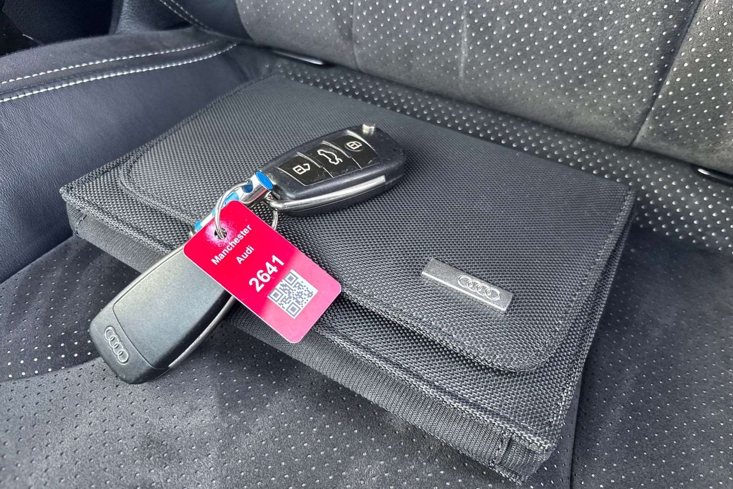 Used Audi Q3 2016 for sale - 76928953: Photo 25