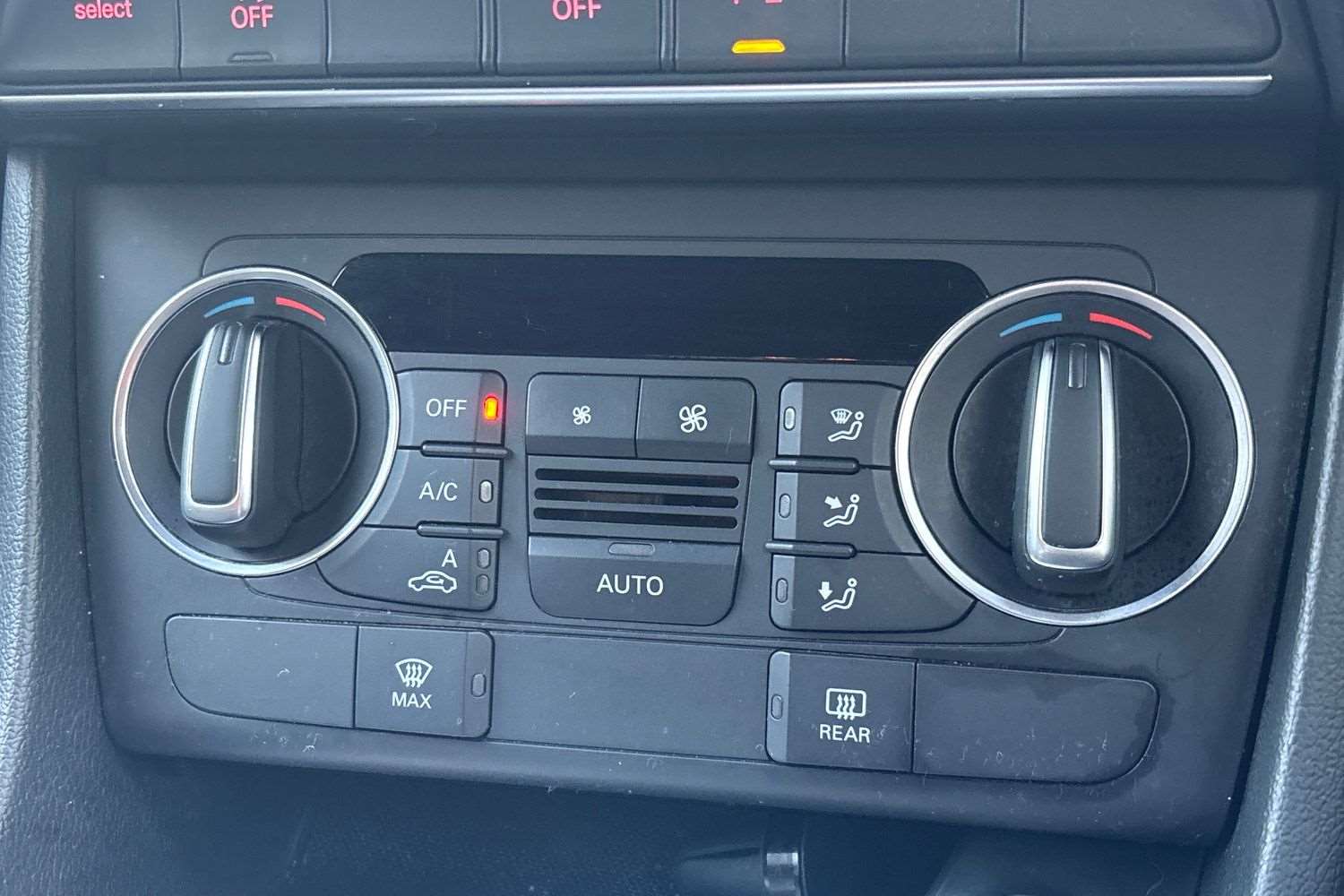 Used Audi Q3 2016 for sale - 76928953: Photo 28