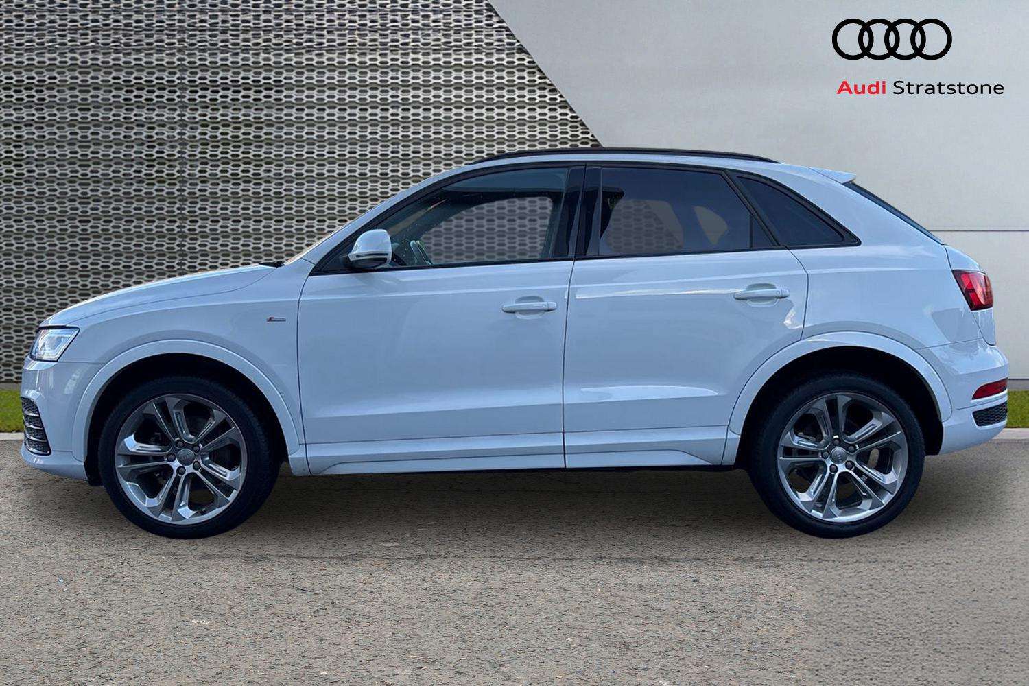 Used Audi Q3 2016 for sale - 76928953: Photo 8