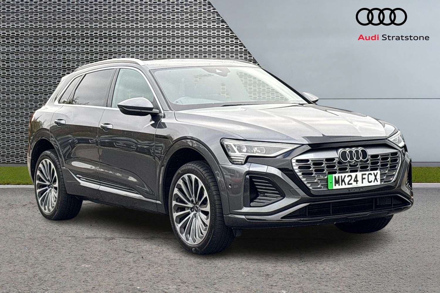 Used Audi Q8 2024 for sale - 76286428: Photo 1