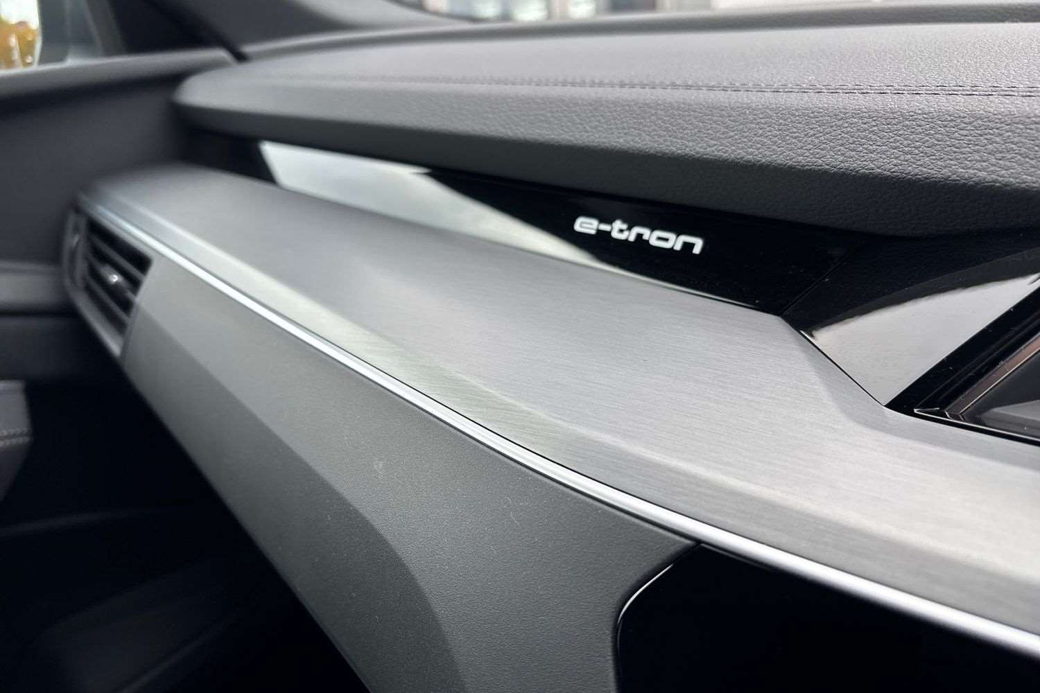 Used Audi Q8 2024 for sale - 76286428: Photo 34