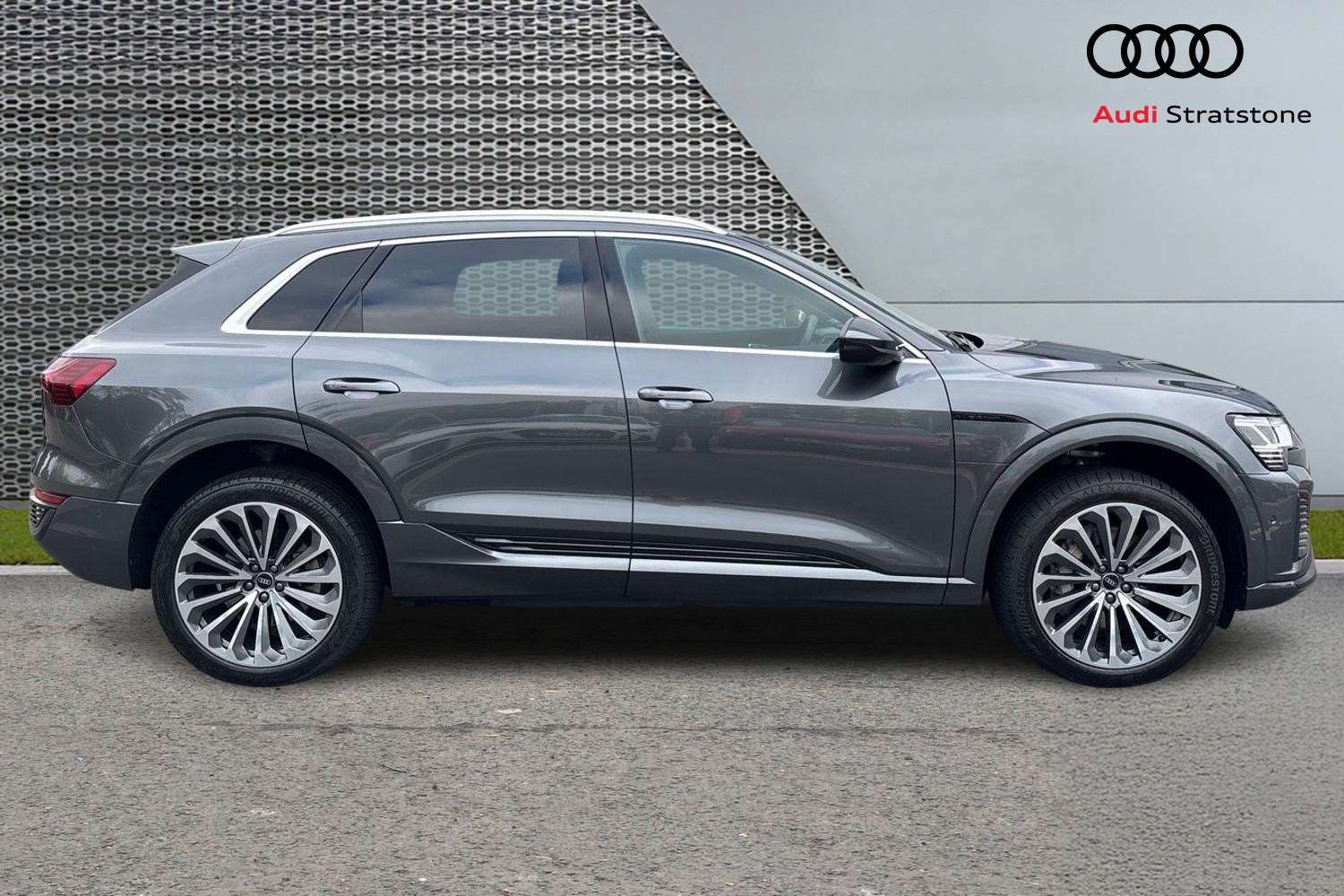 Used Audi Q8 2024 for sale - 76286428: Photo 4