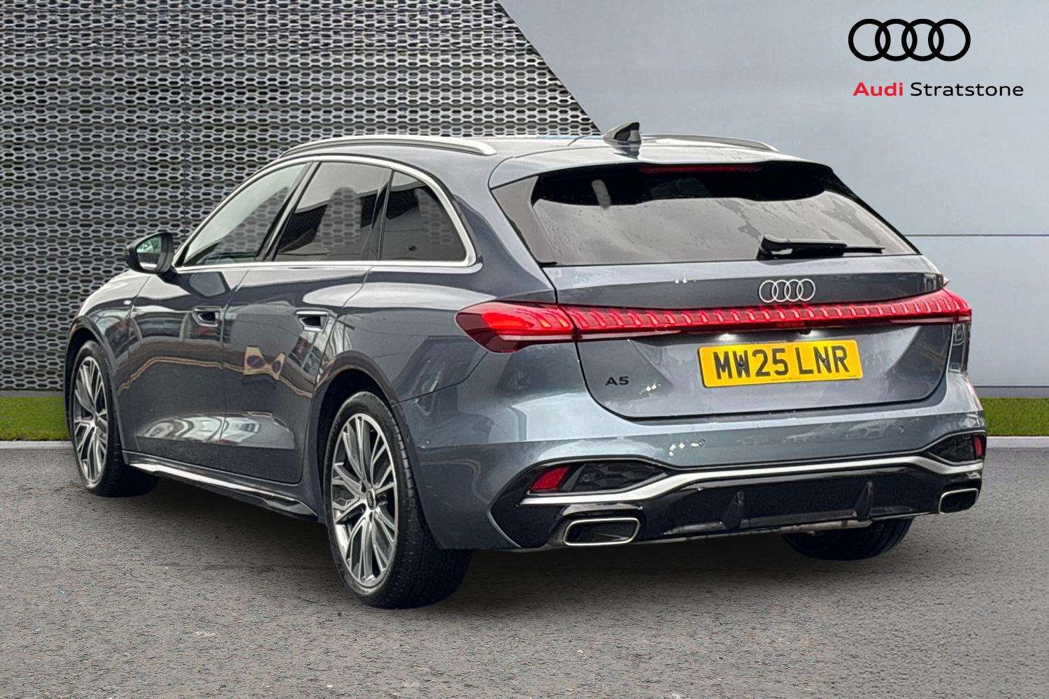 Used Audi A5 2025 for sale - 76902287: Photo 3