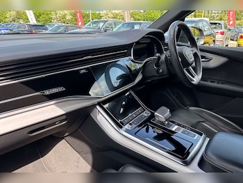 Used Audi Q7 2023 for sale - 78473164: Photo