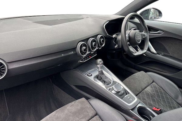 Used Audi TT 2022 for sale - 76310766: Photo 2