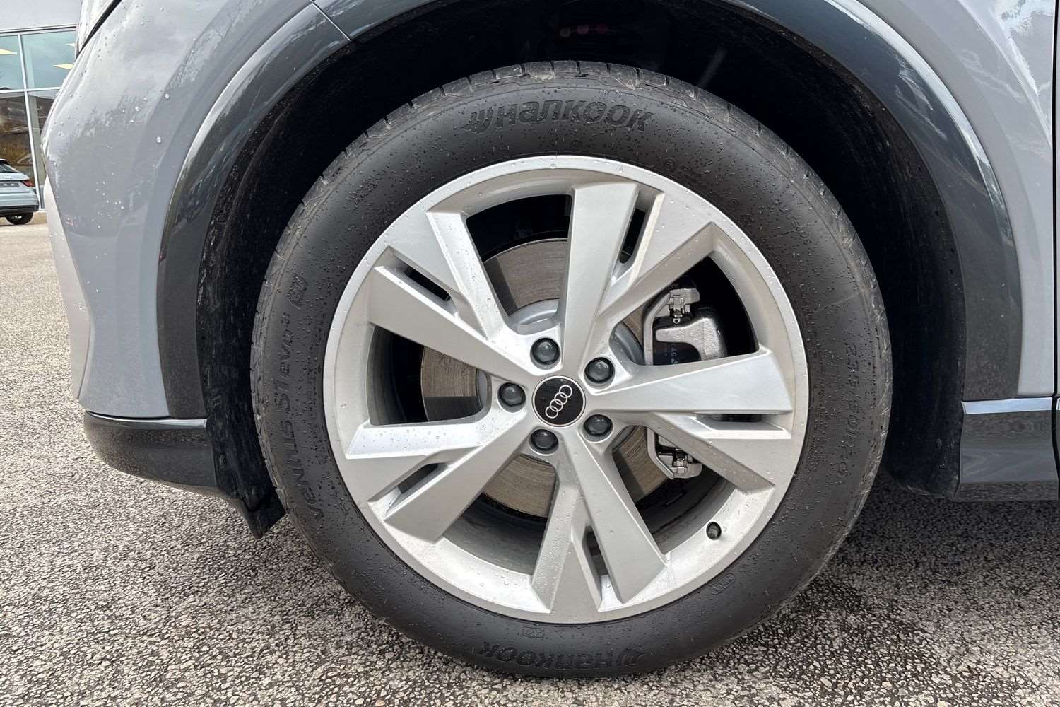 Used Audi Q4 e-tron 2025 for sale - 76411360: Photo 11