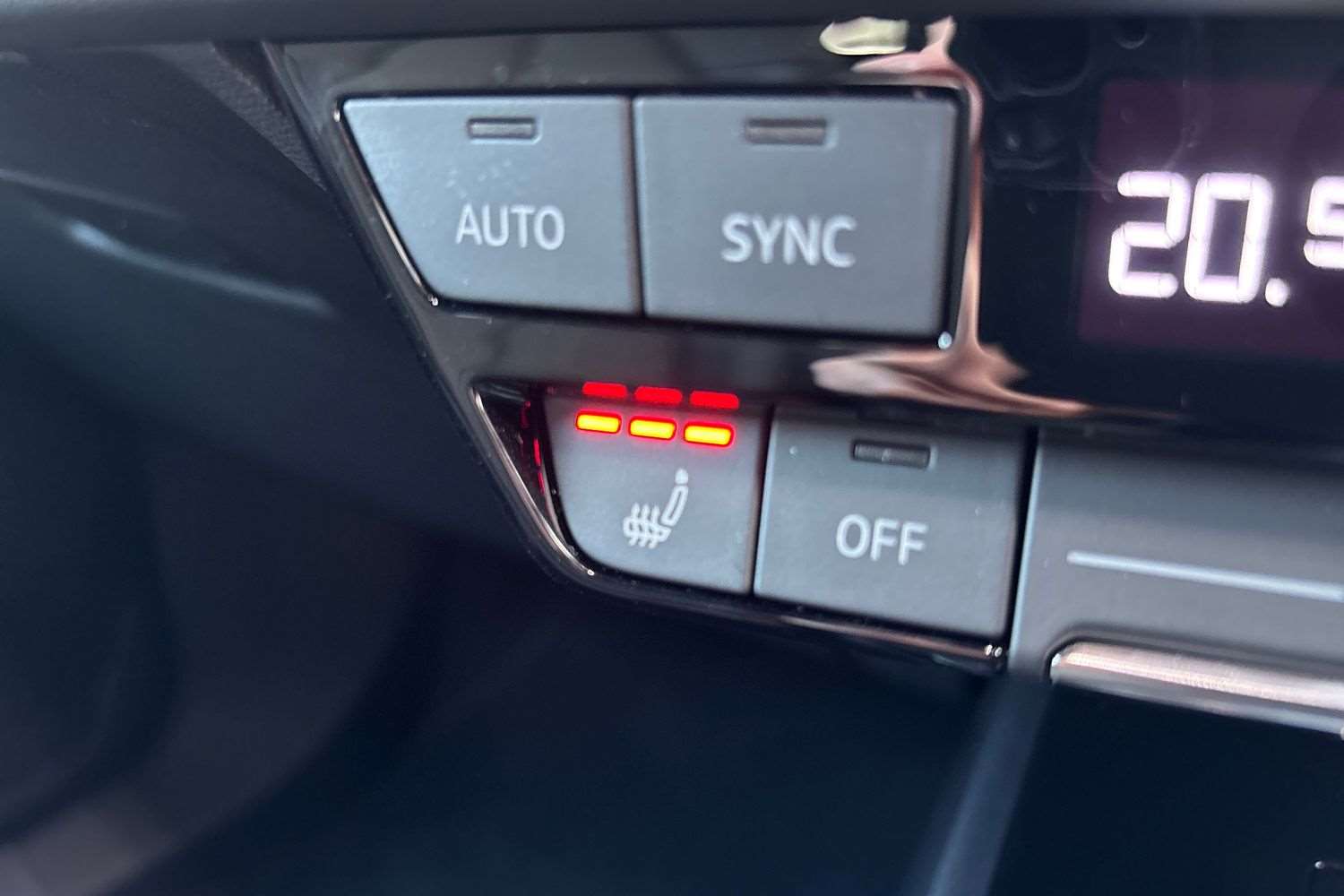 Used Audi Q4 e-tron 2025 for sale - 76411360: Photo 28