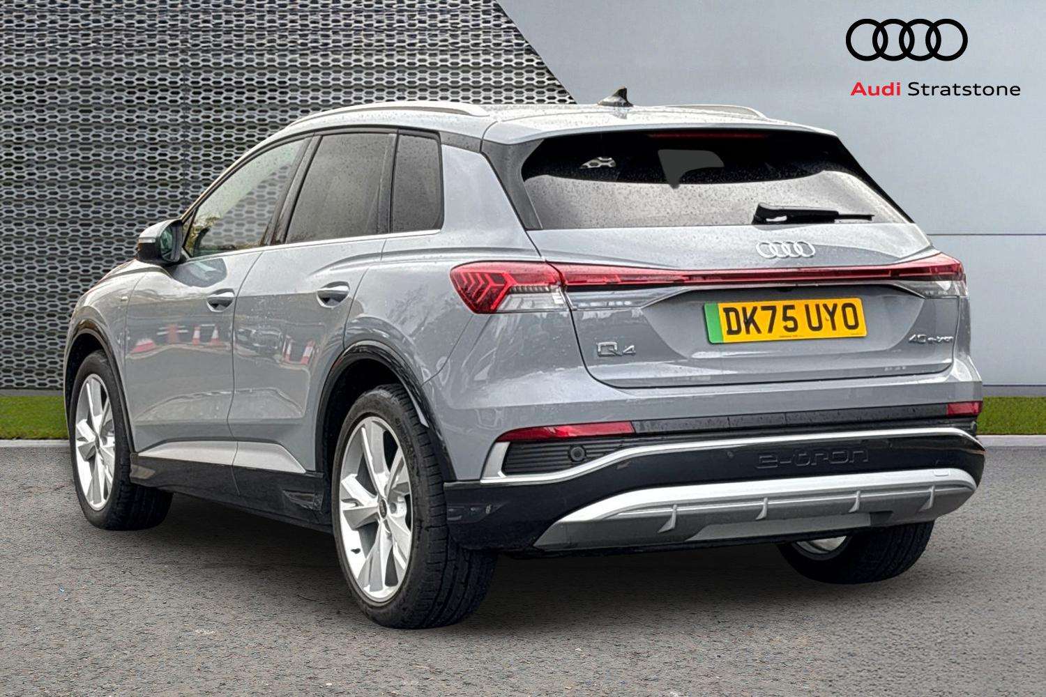 Used Audi Q4 e-tron 2025 for sale - 76411360: Photo 3