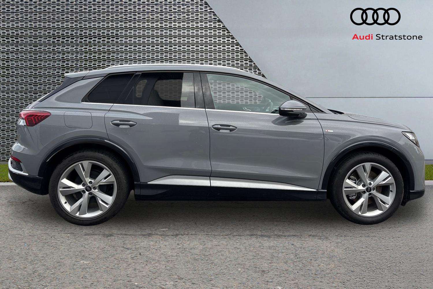 Used Audi Q4 e-tron 2025 for sale - 76411360: Photo 4