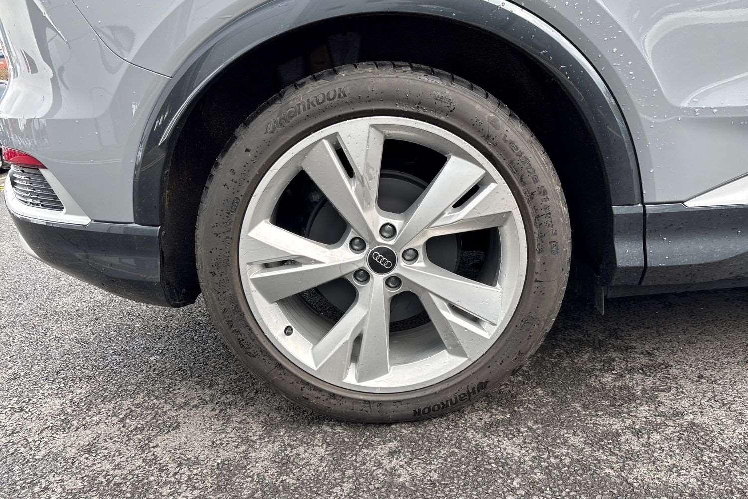 Used Audi Q4 e-tron 2025 for sale - 76411360: Photo 9