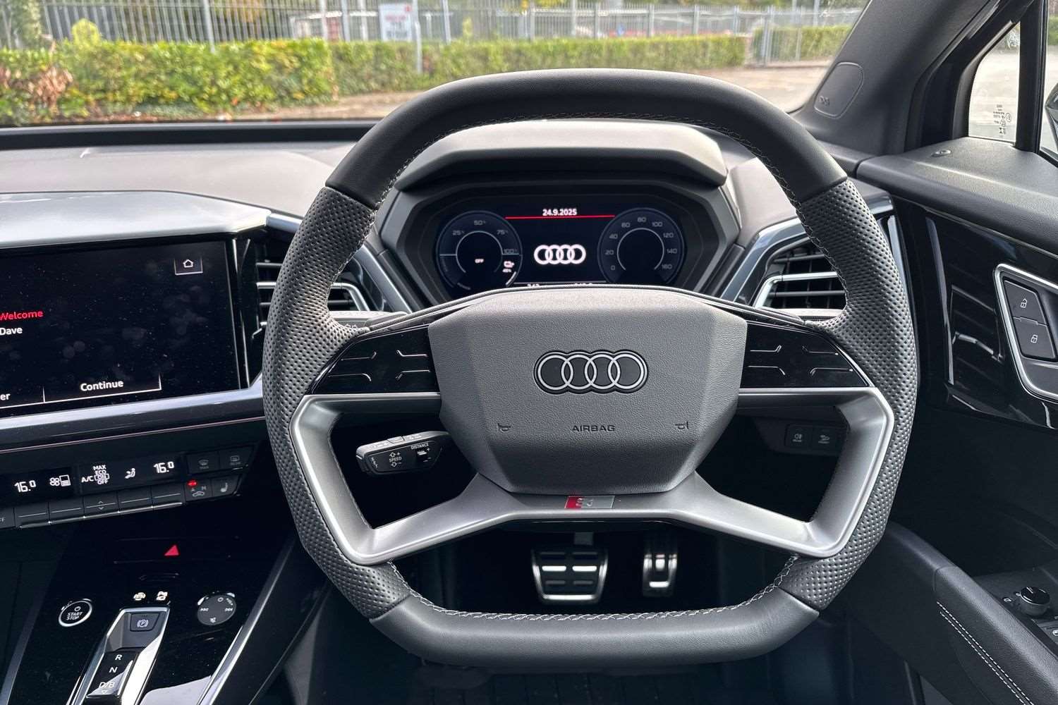 Used Audi Q4 e-tron 2025 for sale - 76063449: Photo 18