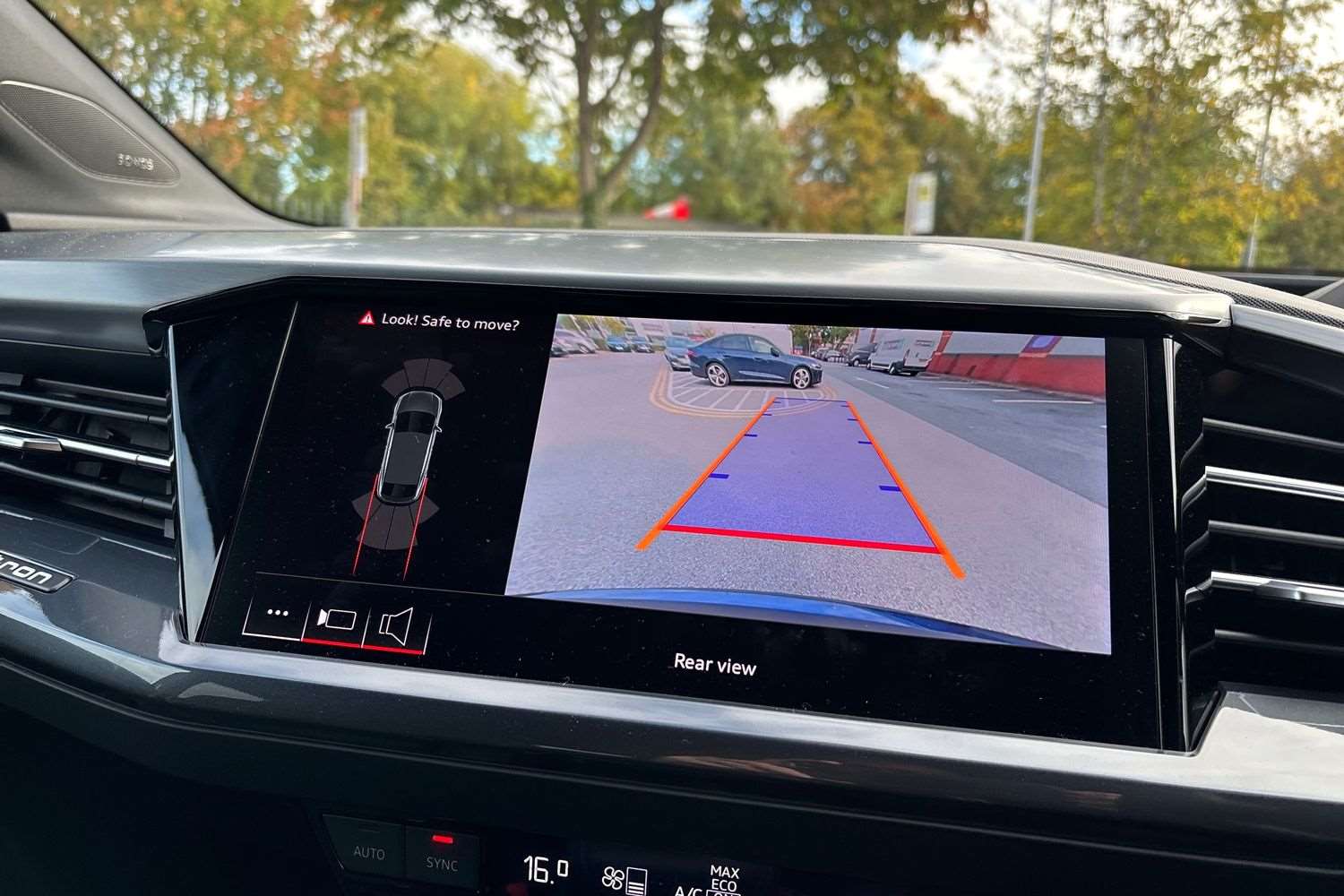 Used Audi Q4 e-tron 2025 for sale - 76063449: Photo 26