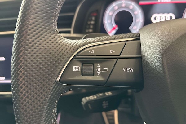 Used Audi Q8 2021 for sale - 76170173: Photo 16