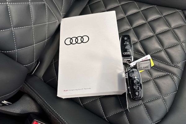 Used Audi Q8 2021 for sale - 76170173: Photo 25