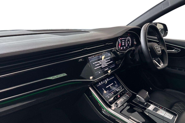 Used Audi Q8 2021 for sale - 76170173: Photo 2