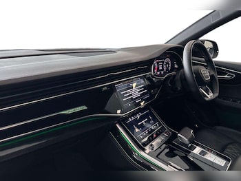 Used Audi Q8 2021 for sale - 76170173: Photo 2