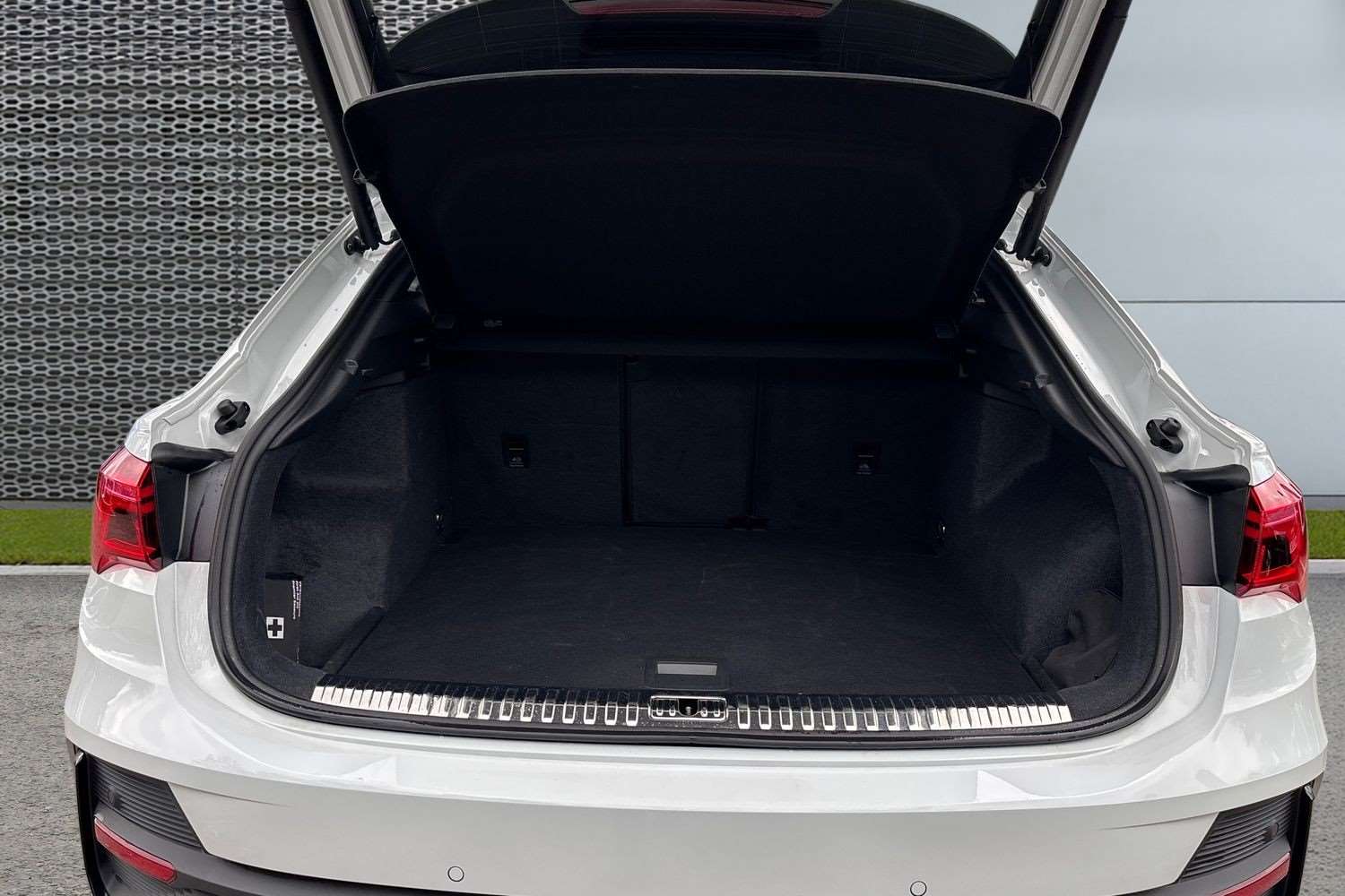 Used Audi Q3 2025 for sale - 76063375: Photo 13