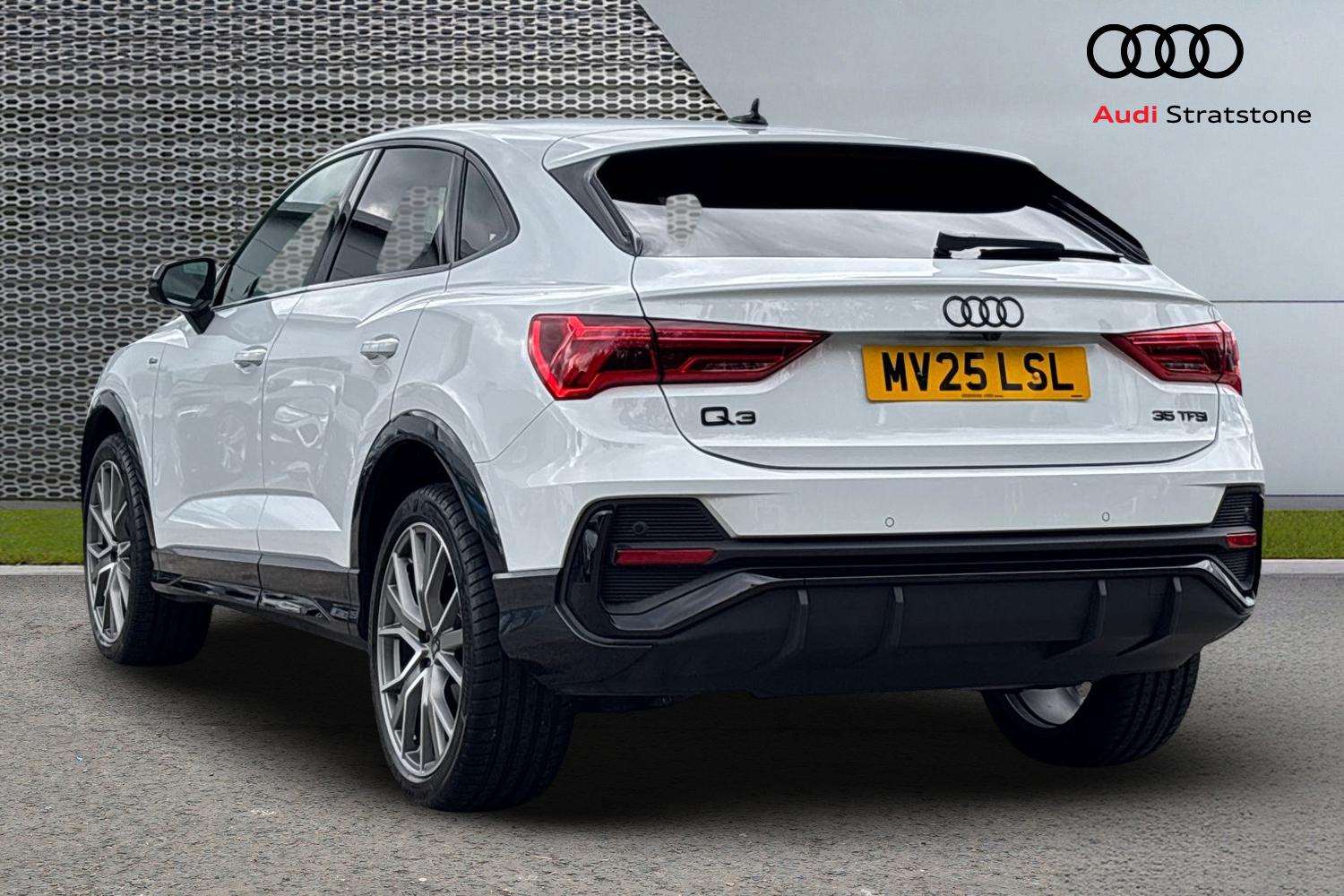 Used Audi Q3 2025 for sale - 76063375: Photo 3