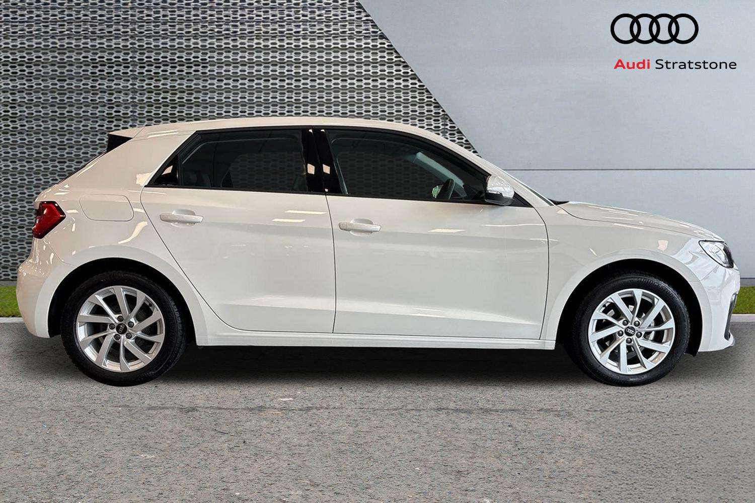 Used Audi A1 2023 for sale - 76170080: Photo 4