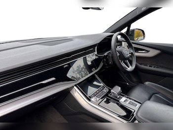 Used Audi Q7 2022 for sale - 76351631: Photo