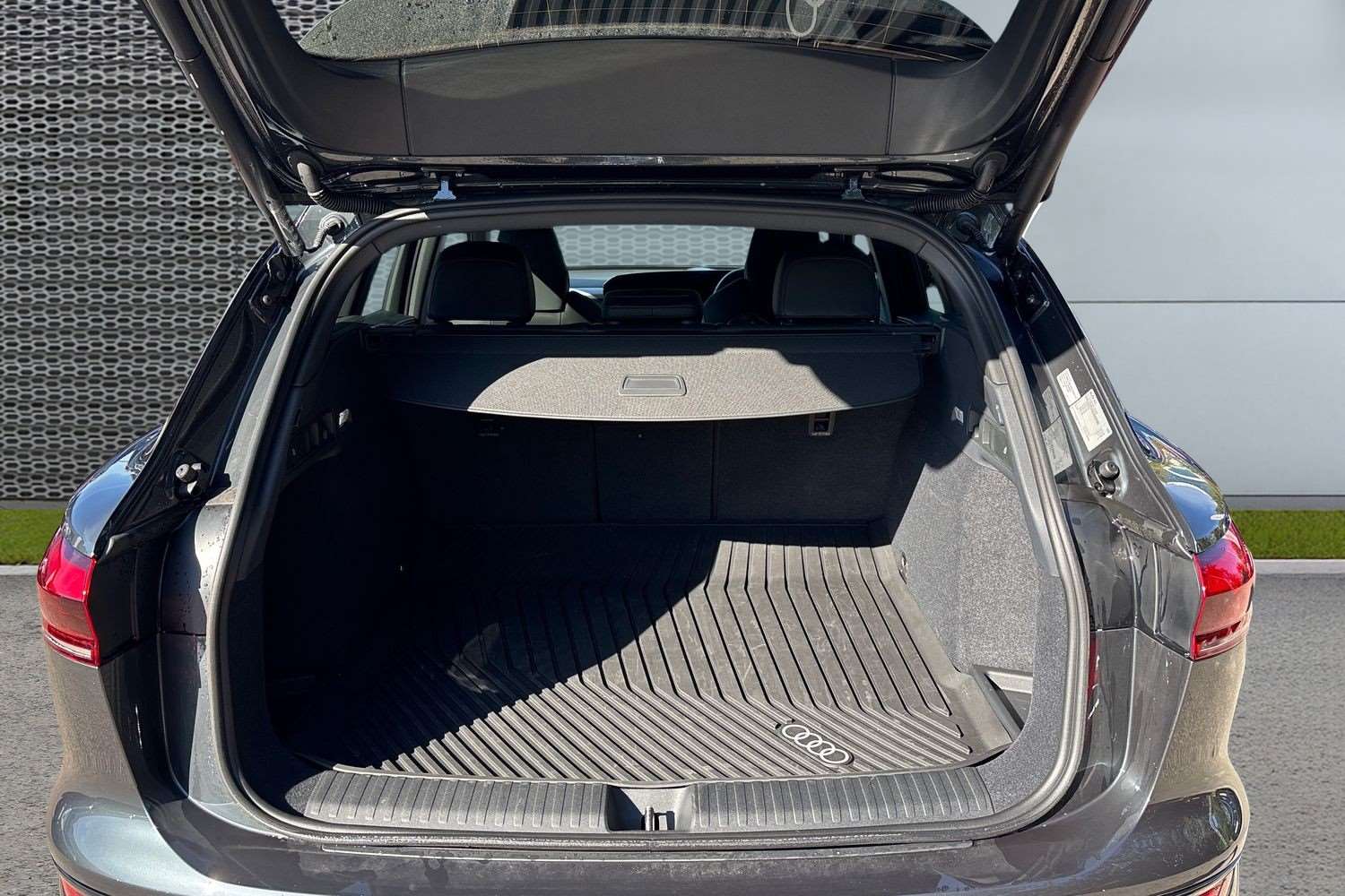 Used Audi Q6 e-tron 2025 for sale - 76063362: Photo 13