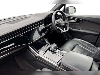 Used Audi Q7 2023 for sale - 76242607: Photo