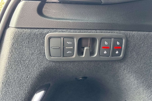 Used Audi Q7 2023 for sale - 76242607: Photo 35