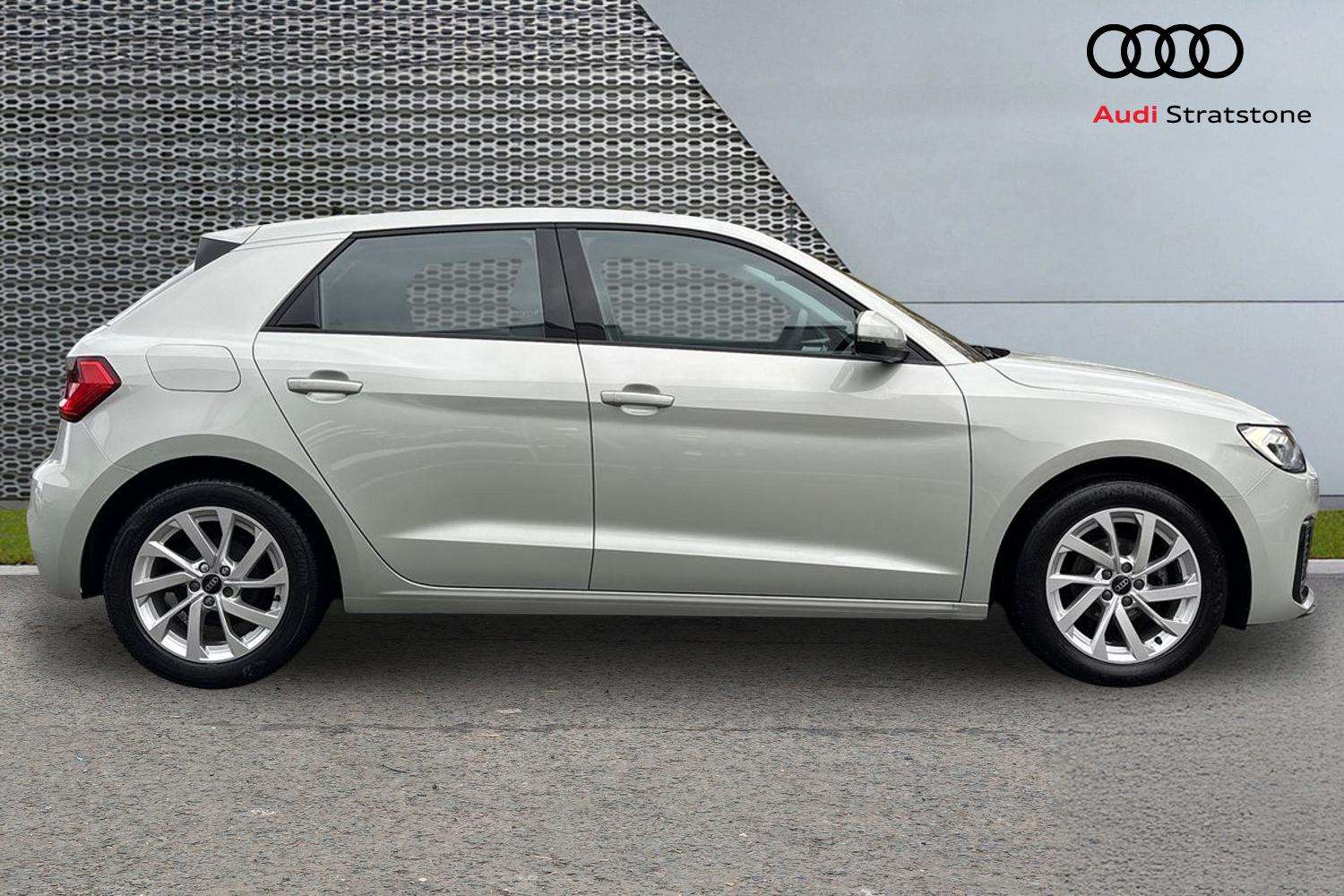 Used Audi A1 2023 for sale - 76488154: Photo 4