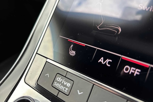 Used Audi Q7 2023 for sale - 75649417: Photo 16
