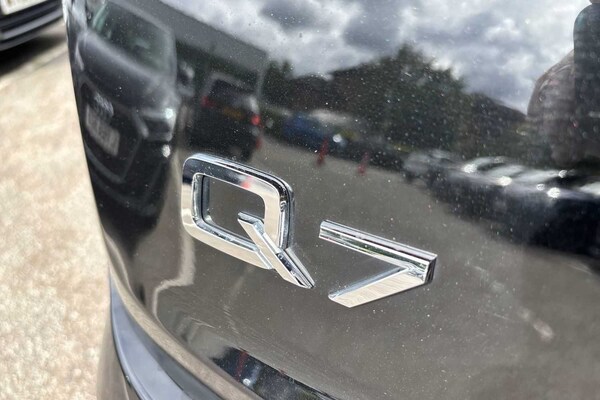 Used Audi Q7 2023 for sale - 75649417: Photo 32