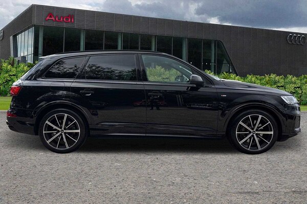 Used Audi Q7 2023 for sale - 75649417: Photo 4