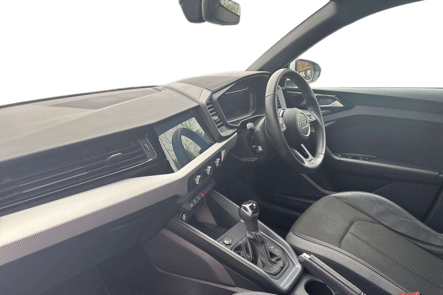 Used Audi A1 2021 for sale - 77068631: Photo 2