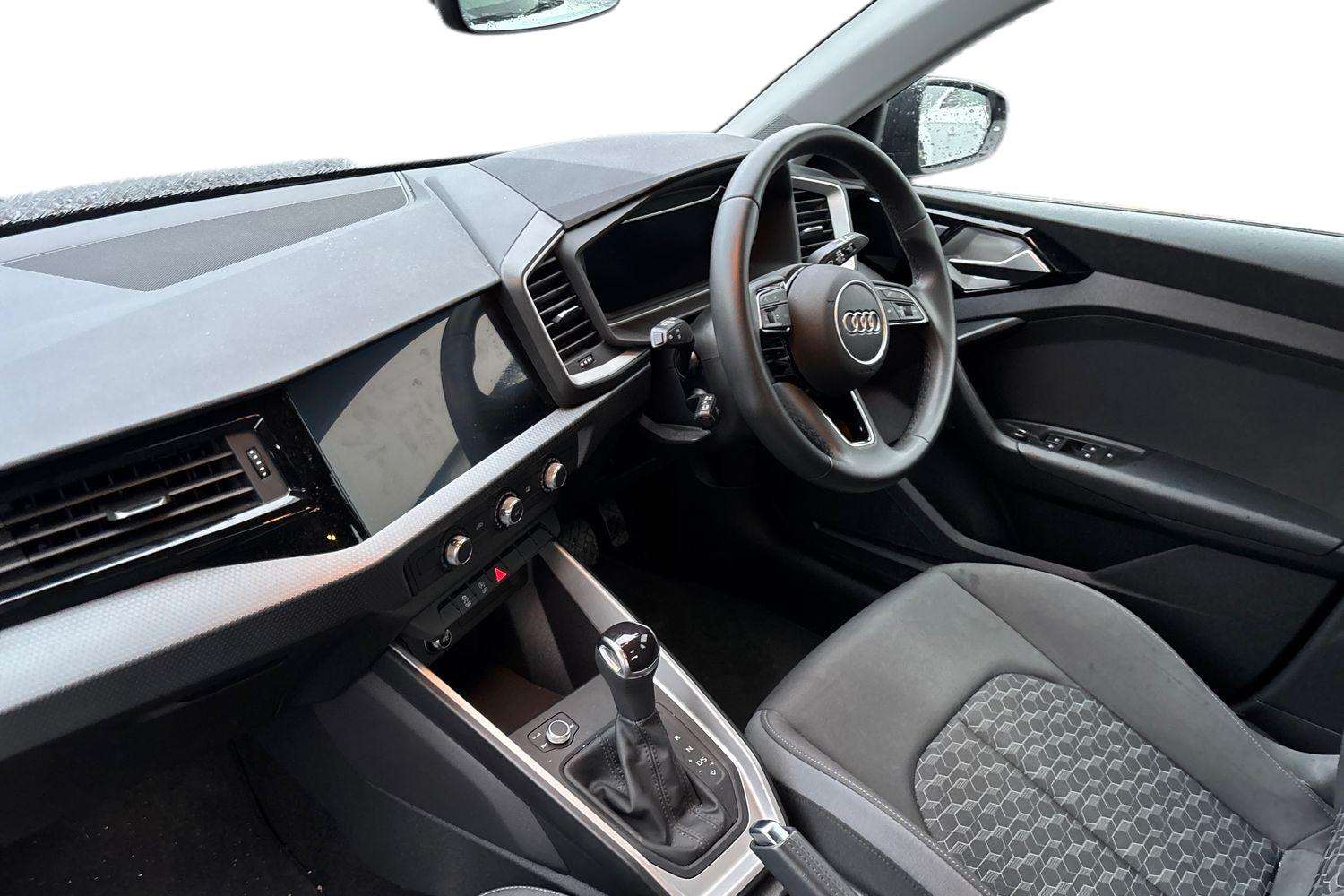 Used Audi A1 2023 for sale - 76487992: Photo 2