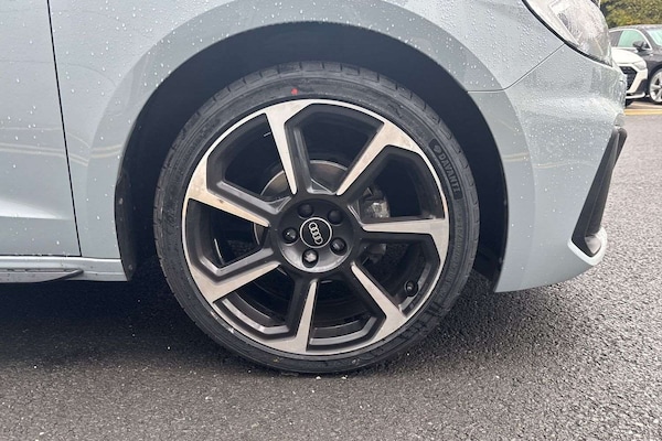 Used Audi A1 2023 for sale - 76242458: Photo 5