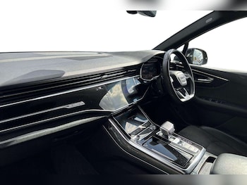 Used Audi Q7 2020 for sale - 75981310: Photo