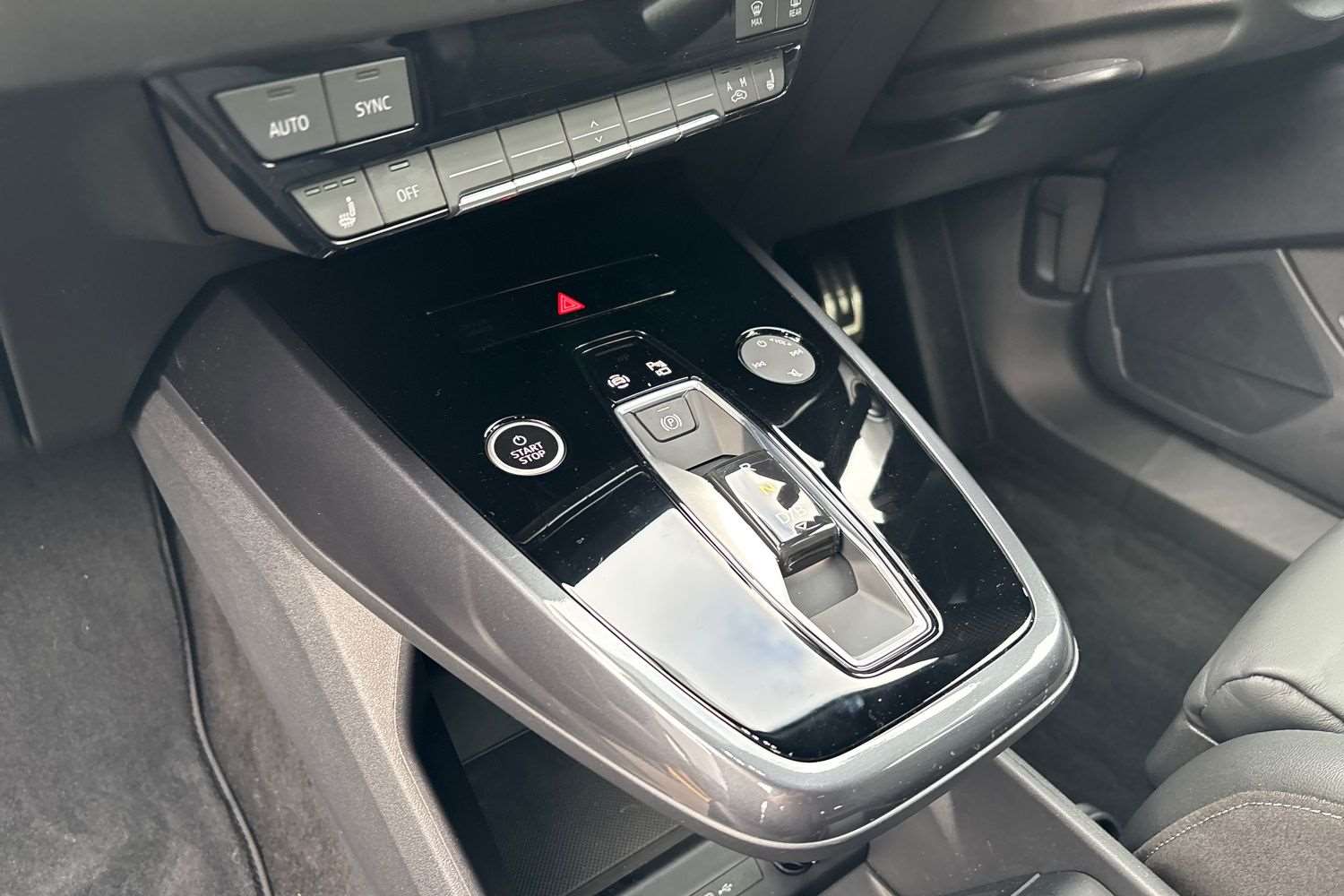 Used Audi Q4 e-tron 2025 for sale - 76286239: Photo 15